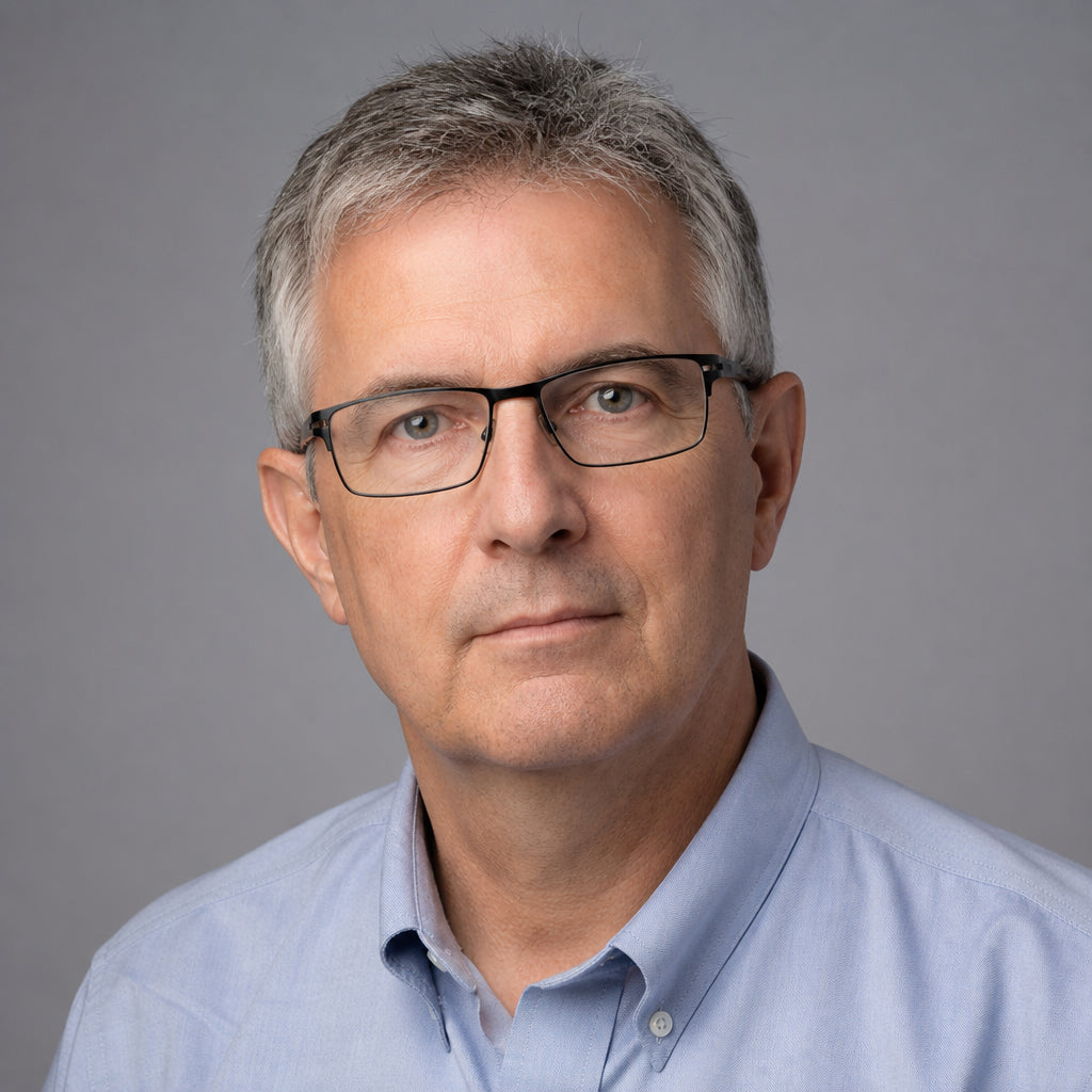 Dean Hollis